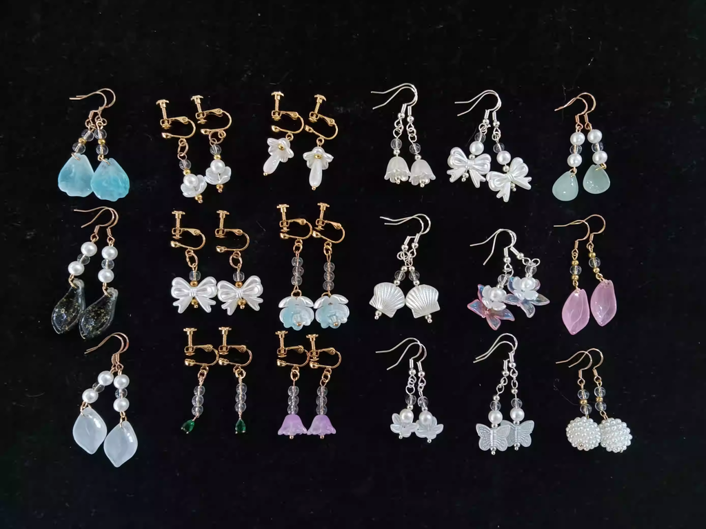 Handmade simple earrings