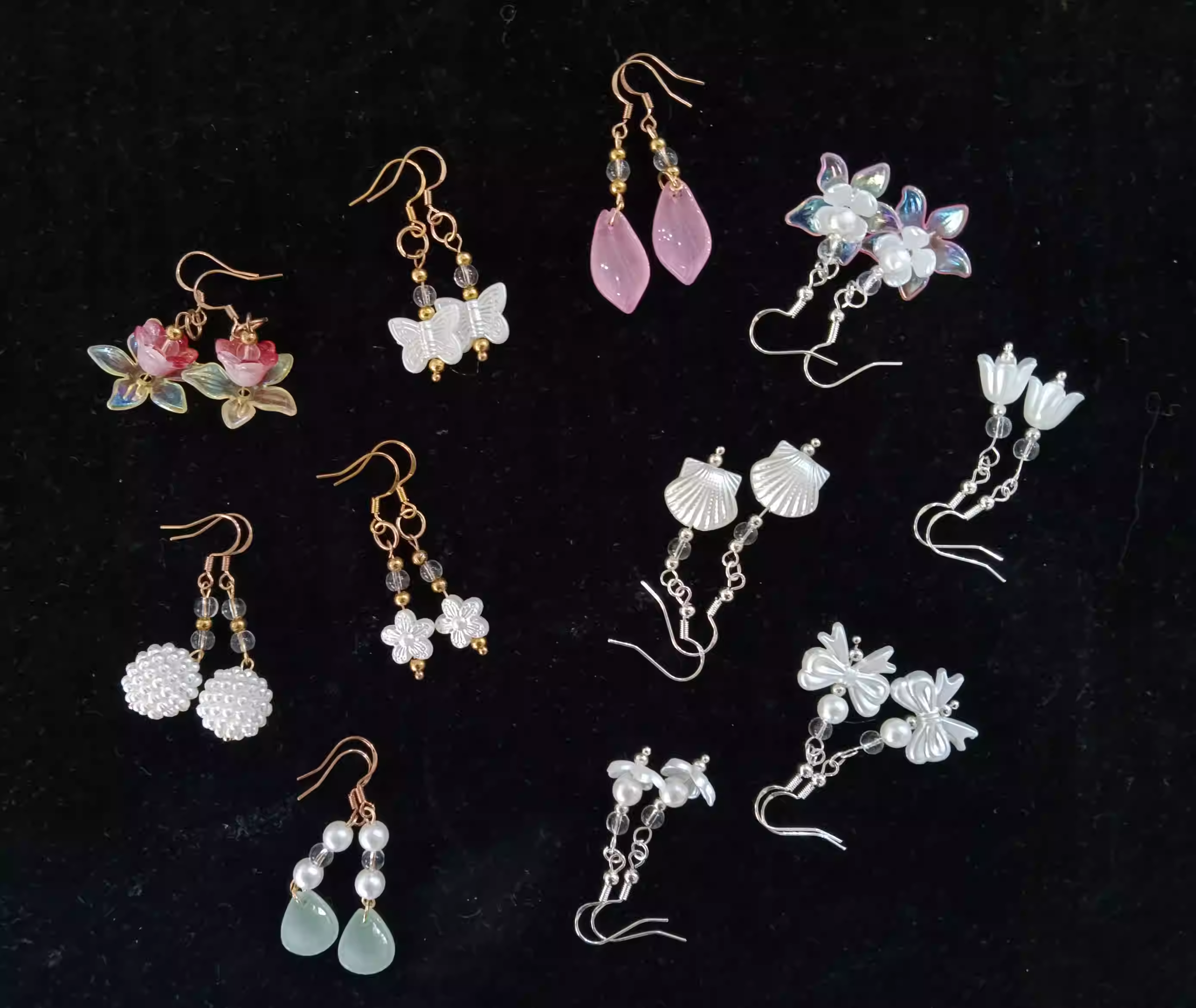 Handmade simple earrings