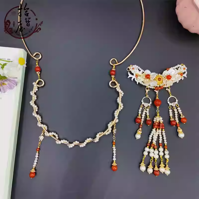 Original handmade retro colla