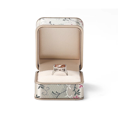 Chinese-style jewelry box